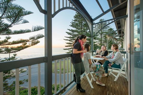 Seawall Apartments - Accommodation QLD 16