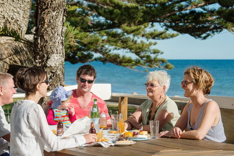Seawall Apartments - Accommodation QLD 17