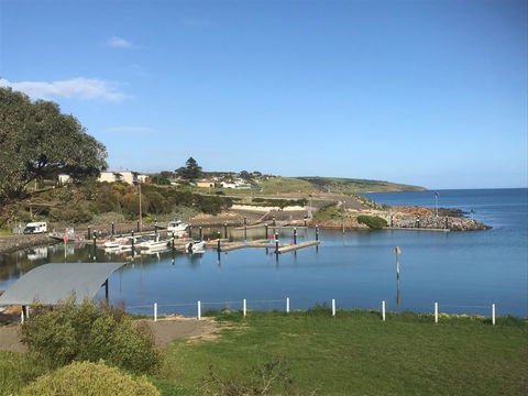 Penneshaw Oceanview Apartments - Accommodation QLD 0