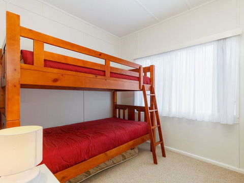 Wyvern - Accommodation QLD 6