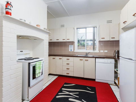 Wyvern - Accommodation QLD 2