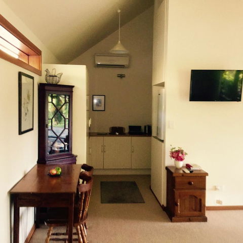 STUDIO ECHUNGA Adelaide Hills - Accommodation QLD 9
