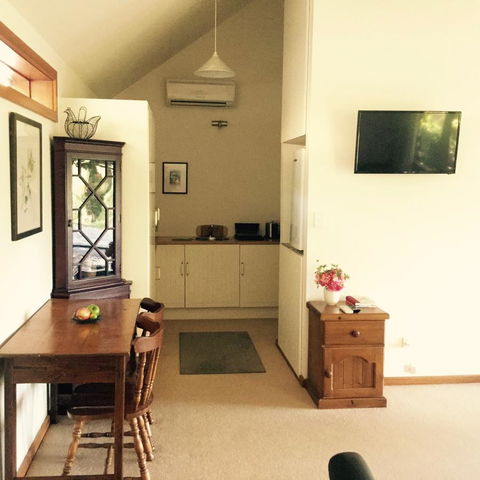 STUDIO ECHUNGA Adelaide Hills - Accommodation QLD 2