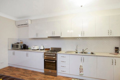 Hahndorf House B&B - Accommodation QLD 7