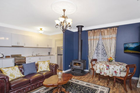 Hahndorf House B&B - Accommodation QLD 6