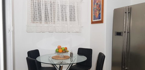 Unit In Marion - Accommodation QLD 3