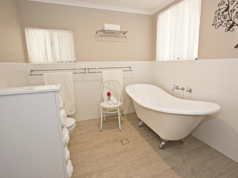 Queen's Cottage Barossa Valley - Accommodation QLD 17