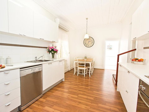 Queen's Cottage Barossa Valley - Accommodation QLD 4