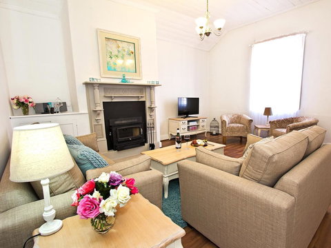 Queen's Cottage Barossa Valley - Accommodation QLD 13