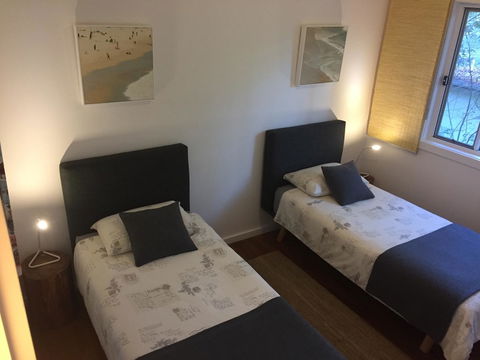 Smiths Lake House - Accommodation QLD 17