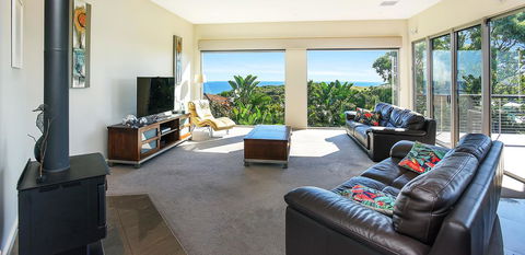 Lavina Luxury Beach House - Accommodation QLD 41