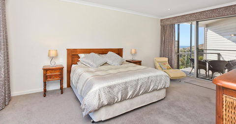 Lavina Luxury Beach House - Accommodation QLD 16