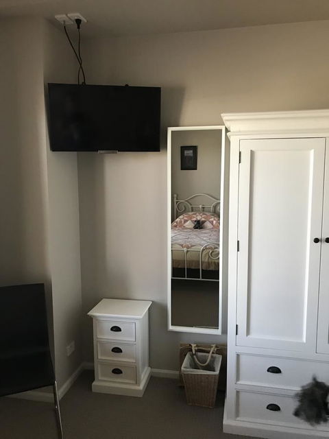 Rezare House Bed & Breakfast - Accommodation QLD 10