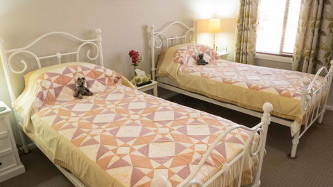 Rezare House Bed & Breakfast - Accommodation QLD 9