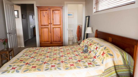 Rezare House Bed & Breakfast - Accommodation QLD 14