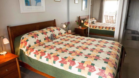 Rezare House Bed & Breakfast - Accommodation QLD 4