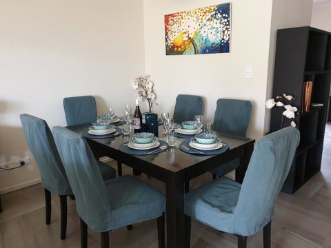 Explore Adelaide, Gawler, The Barossa And Clare Valleys All-in-one - Accommodation QLD 2