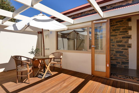 Trafalgar Premium Vintage Suites - Accommodation QLD 13