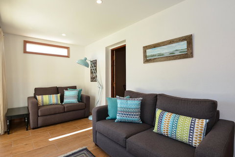 Trafalgar Premium Vintage Suites - Accommodation QLD 21