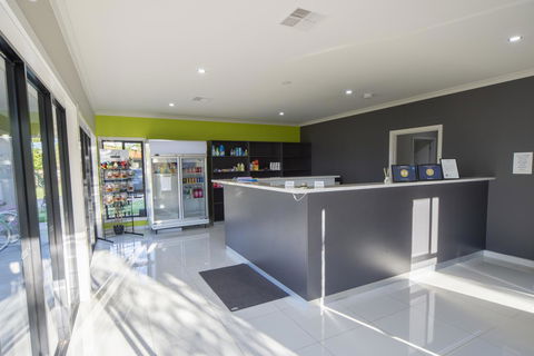 Paringa Resort - Accommodation QLD 10