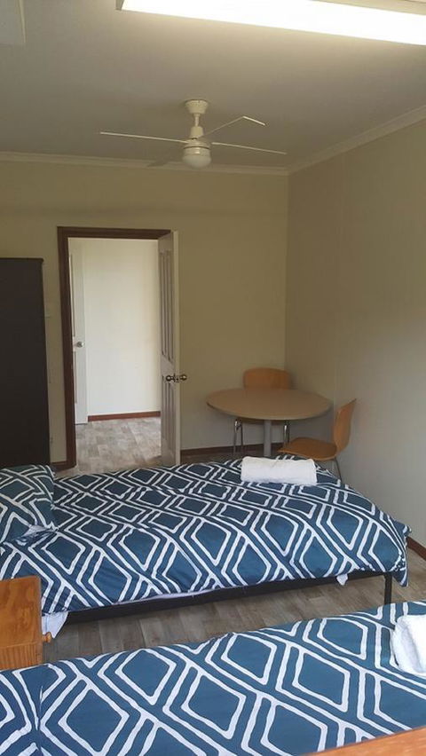 Beachside Escape On The Esplanade - Accommodation QLD 9