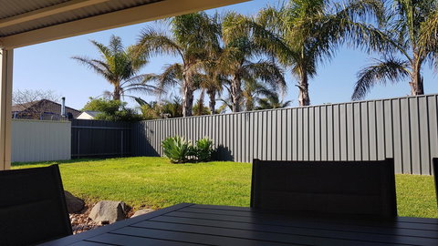 Aldinga Beach Overnighter Or Getaway Home - Accommodation QLD 5