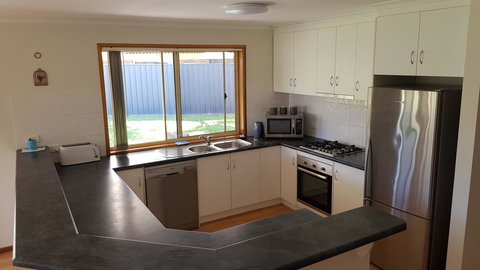 Aldinga Beach Overnighter Or Getaway Home - Accommodation QLD 31