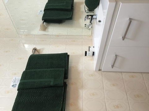 Ten Dollar Town Motel - Accommodation QLD 8