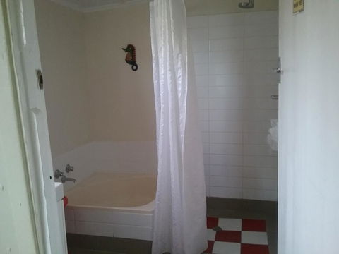 The Pig And Whistle - Accommodation QLD 34