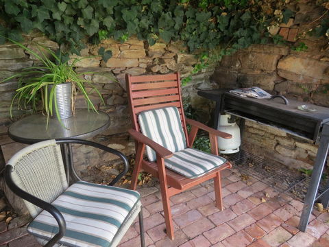 The Pig And Whistle - Accommodation QLD 7