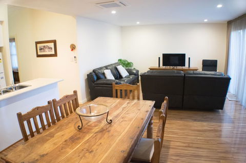 Longreach At Port Elliot - Accommodation QLD 4