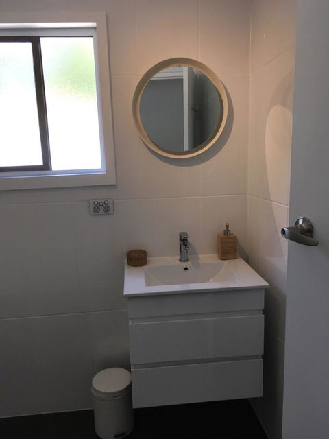 Hilltop Too - Accommodation QLD 21