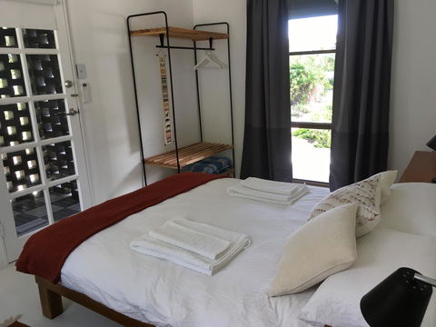 Hilltop Too - Accommodation QLD 20