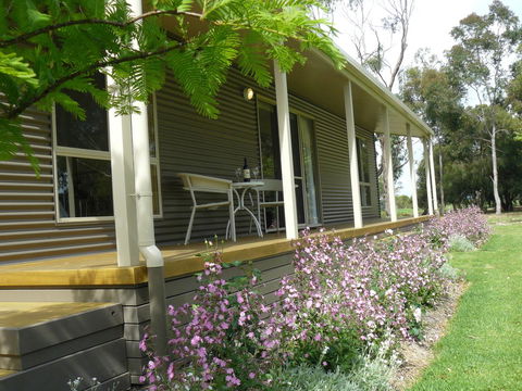 Camawald Coonawarra Cottage B&B - Accommodation QLD 1