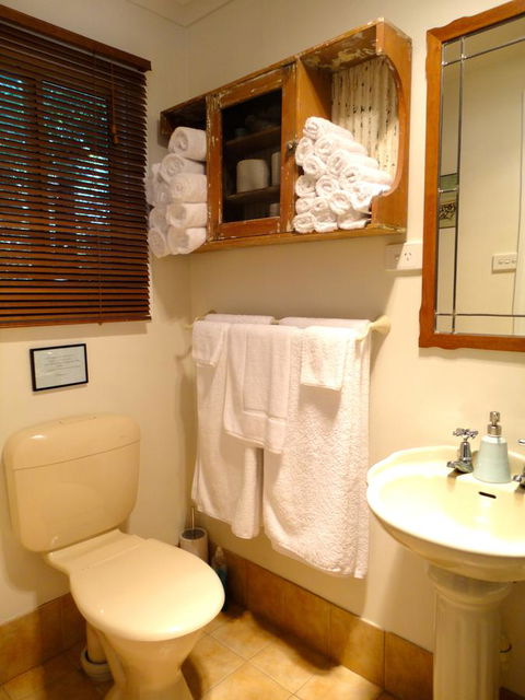 Aldgate Valley Bed And Breakfast - Accommodation QLD 27