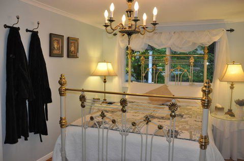 Aldgate Valley Bed And Breakfast - Accommodation QLD 6