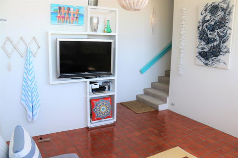Beachfront Bliss - Accommodation QLD 10