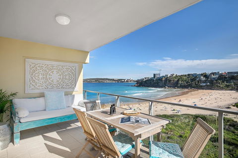 Beachfront Bliss - Accommodation QLD 0