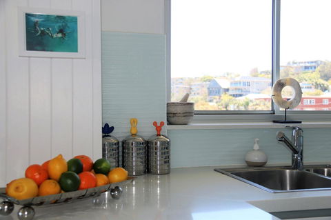 Beachfront Bliss - Accommodation QLD 4