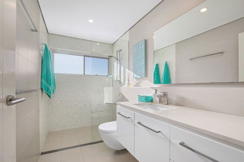 Beachfront Bliss - Accommodation QLD 17