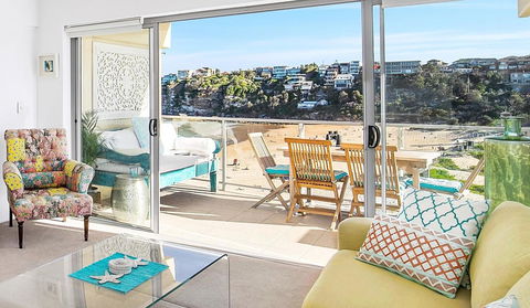 Beachfront Bliss - Accommodation QLD 11
