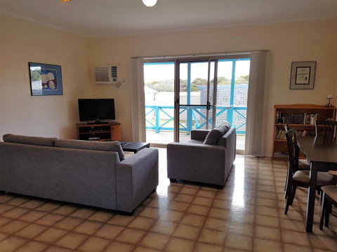 Marion Bay Holiday Villas - Accommodation QLD 1