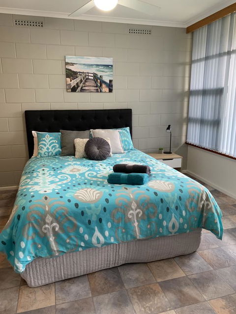 Longbeach Apartments - Accommodation QLD 2