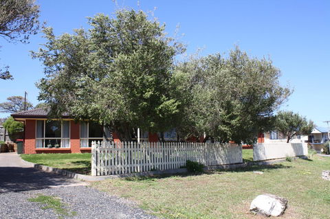 Maslin Beach House - Accommodation QLD 19