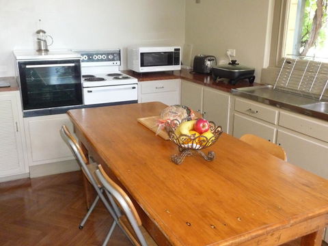 Country Bakehouse Accommodation - Accommodation QLD 5