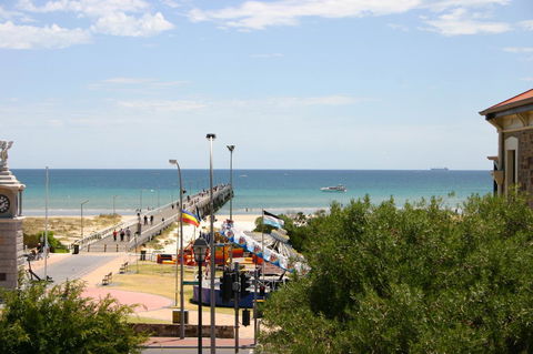 Semaphore Blue Apartments - Accommodation QLD 18