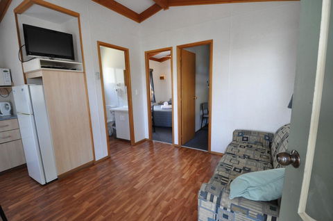 Beachside Holiday Park - Accommodation QLD 8