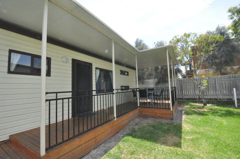 Beachside Holiday Park - Accommodation QLD 9