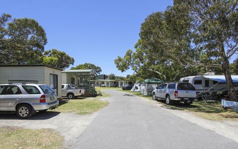 Beachside Holiday Park - Accommodation QLD 16