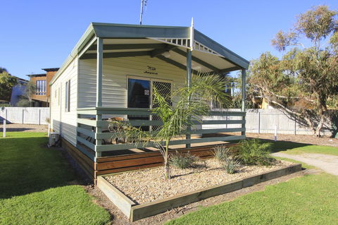 Beachside Holiday Park - Accommodation QLD 4